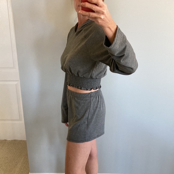 2 Piece Grey Hooded Top & Short Set - Picture 4 of 9